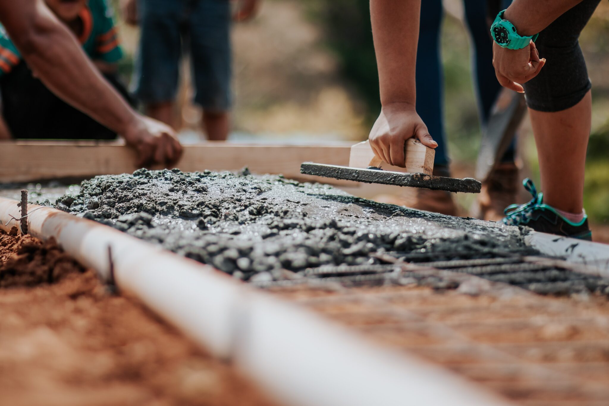 community-construction-2048x1365